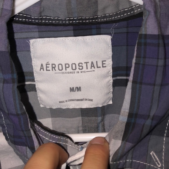 Button up - Picture 2 of 3